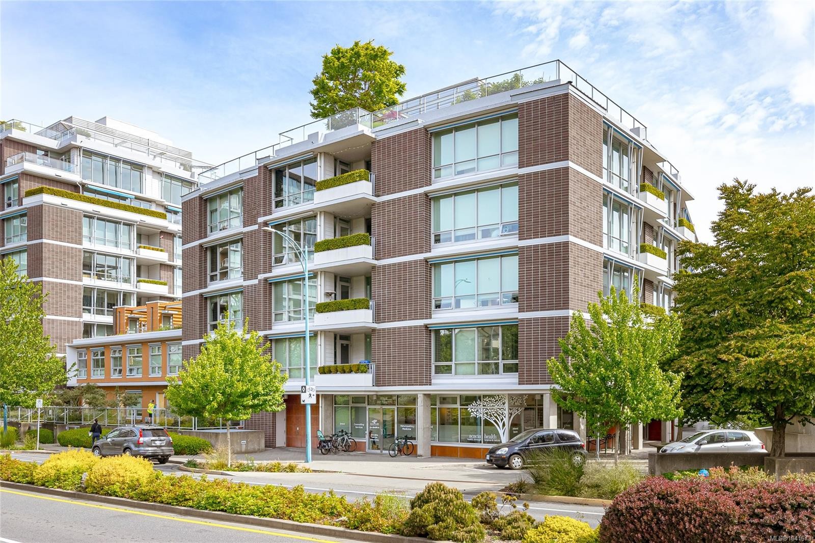 #406-391 Tyee Rd, Victoria, BC