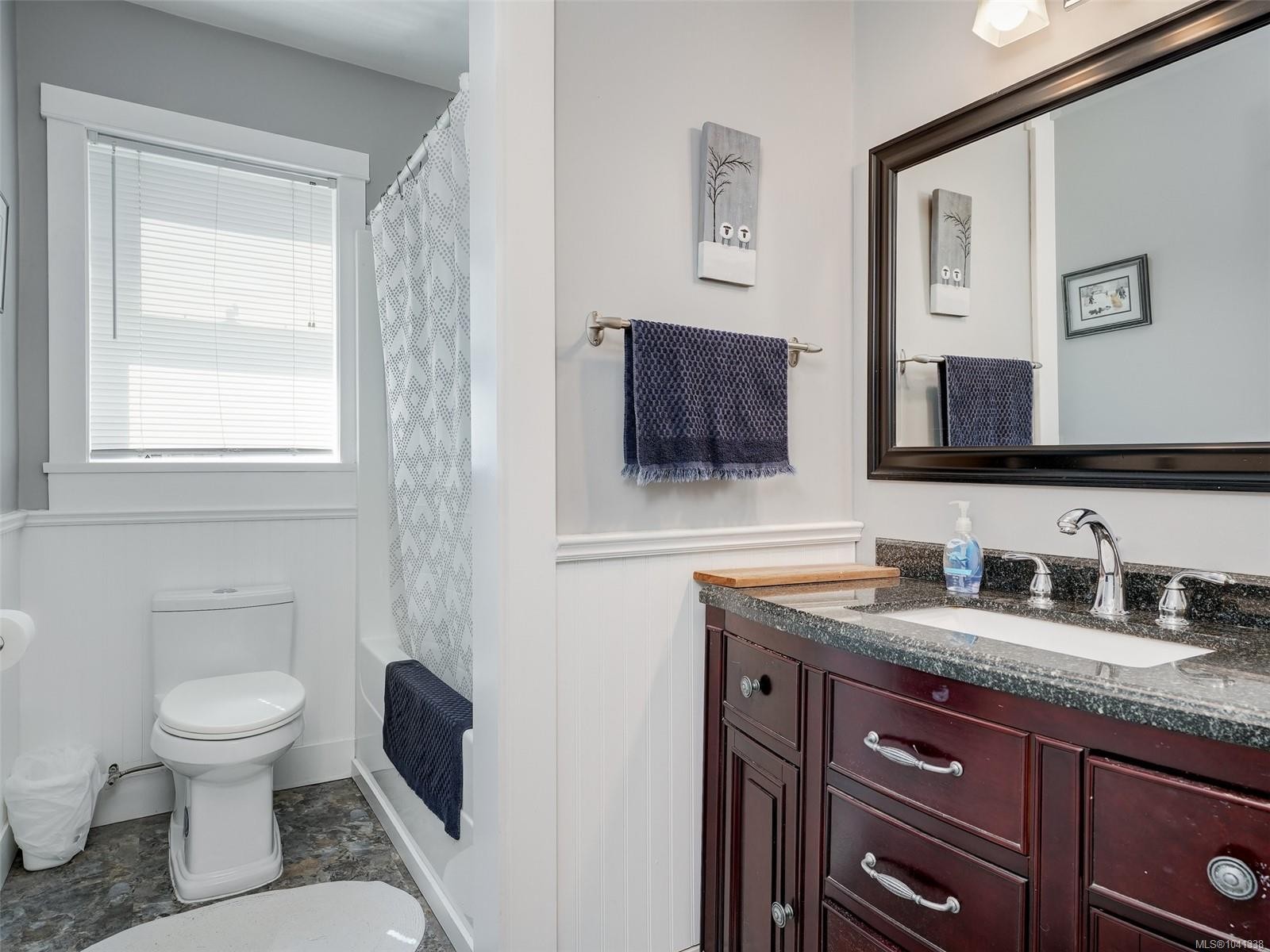 3191 Martindale Rd, Central Saanich, BC