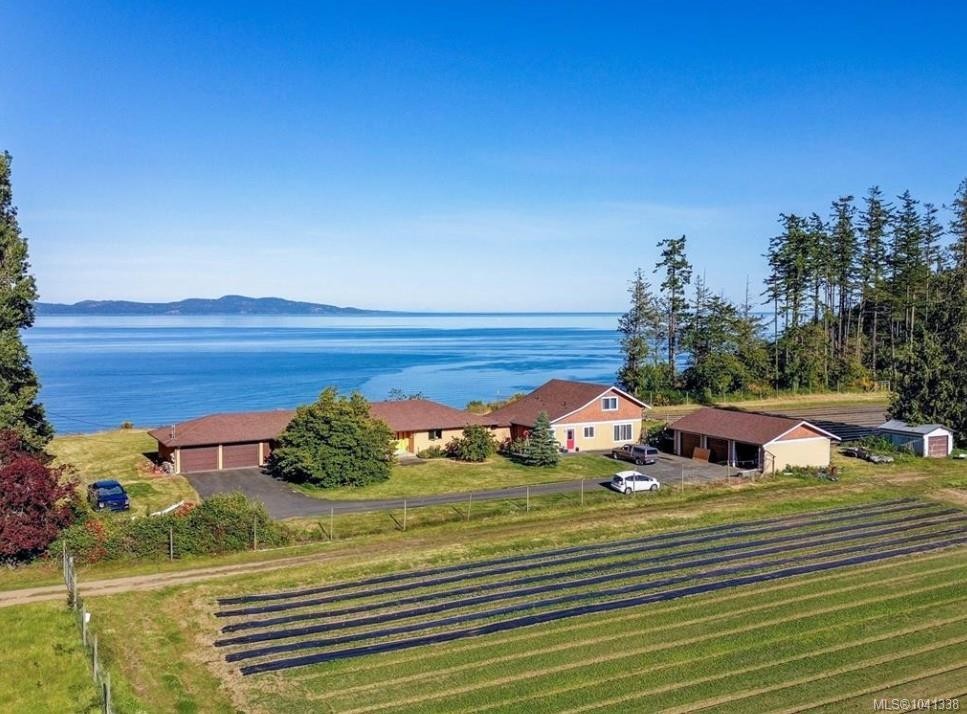 3191 Martindale Rd, Central Saanich, BC