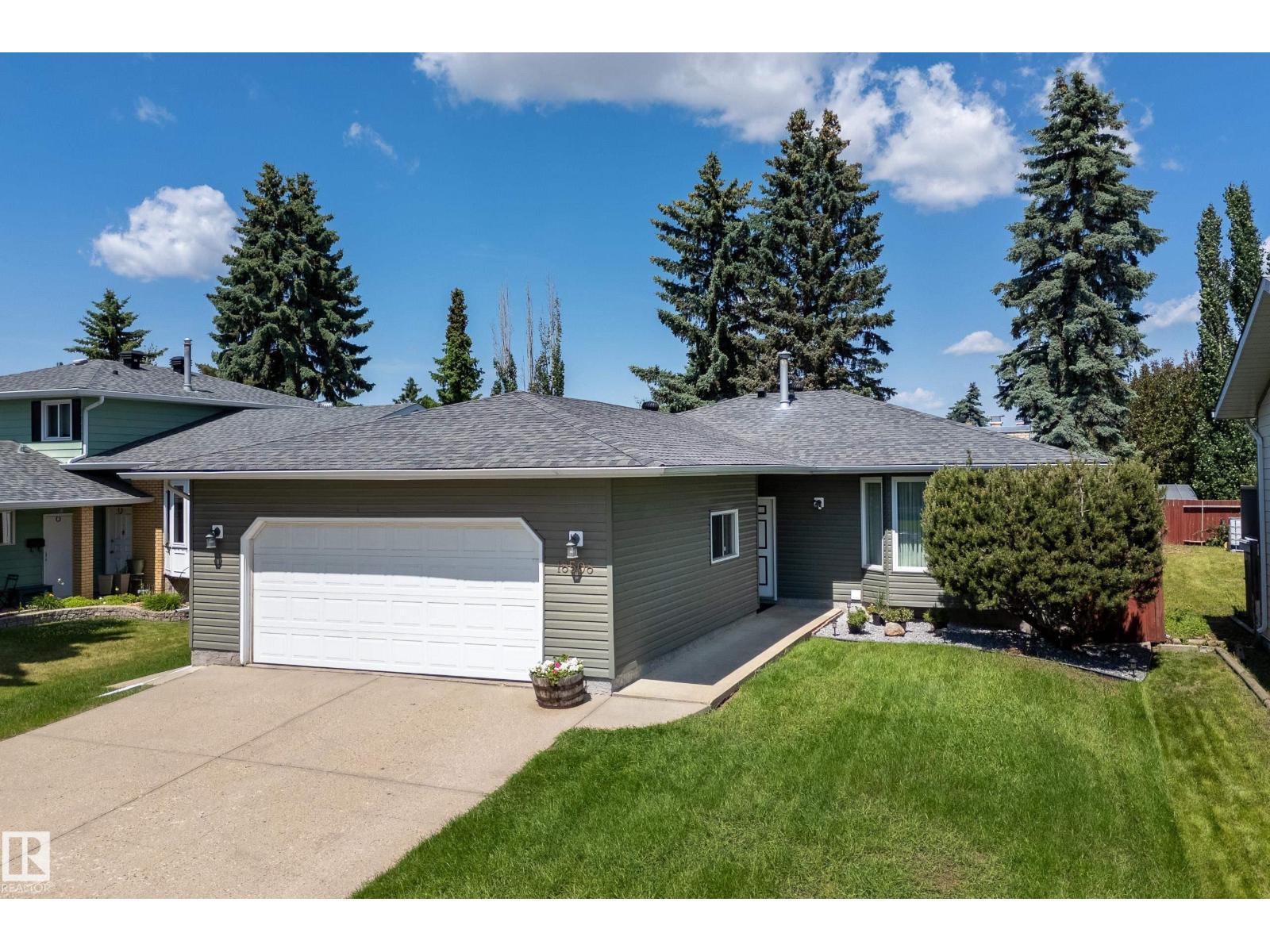 18508 92 Av Nw, Edmonton, AB