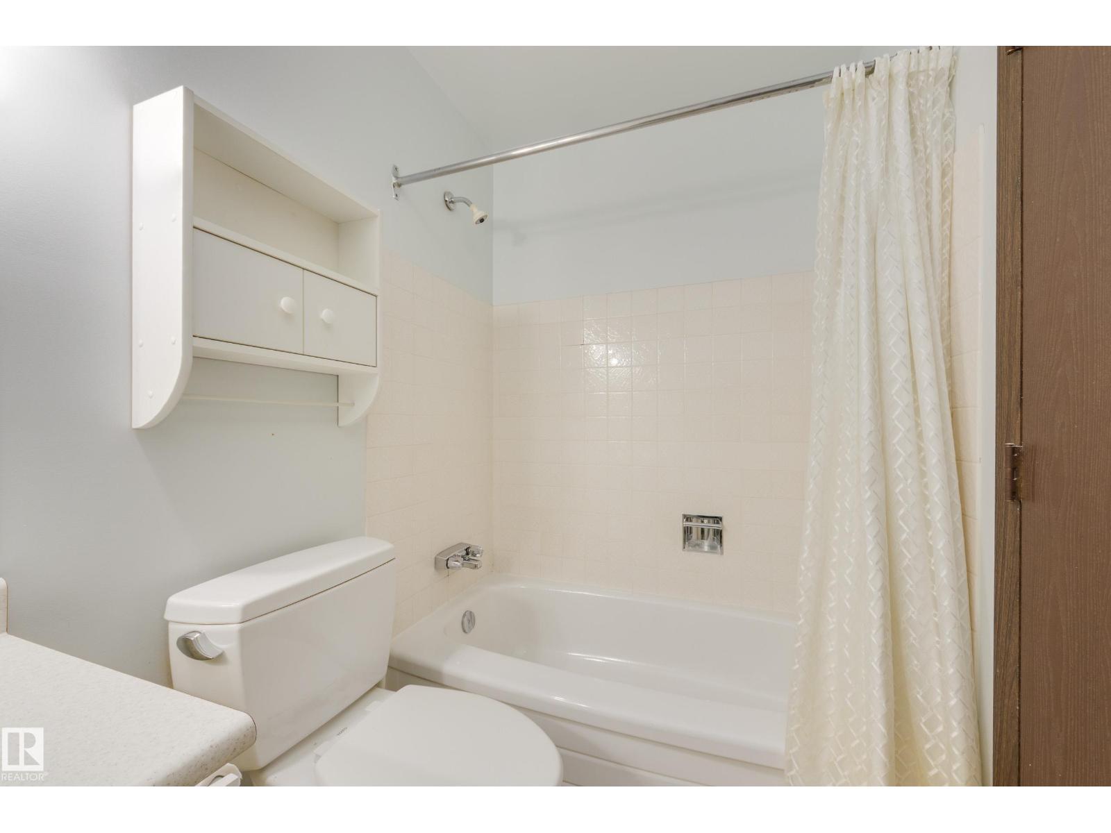 18508 92 Av Nw, Edmonton, AB