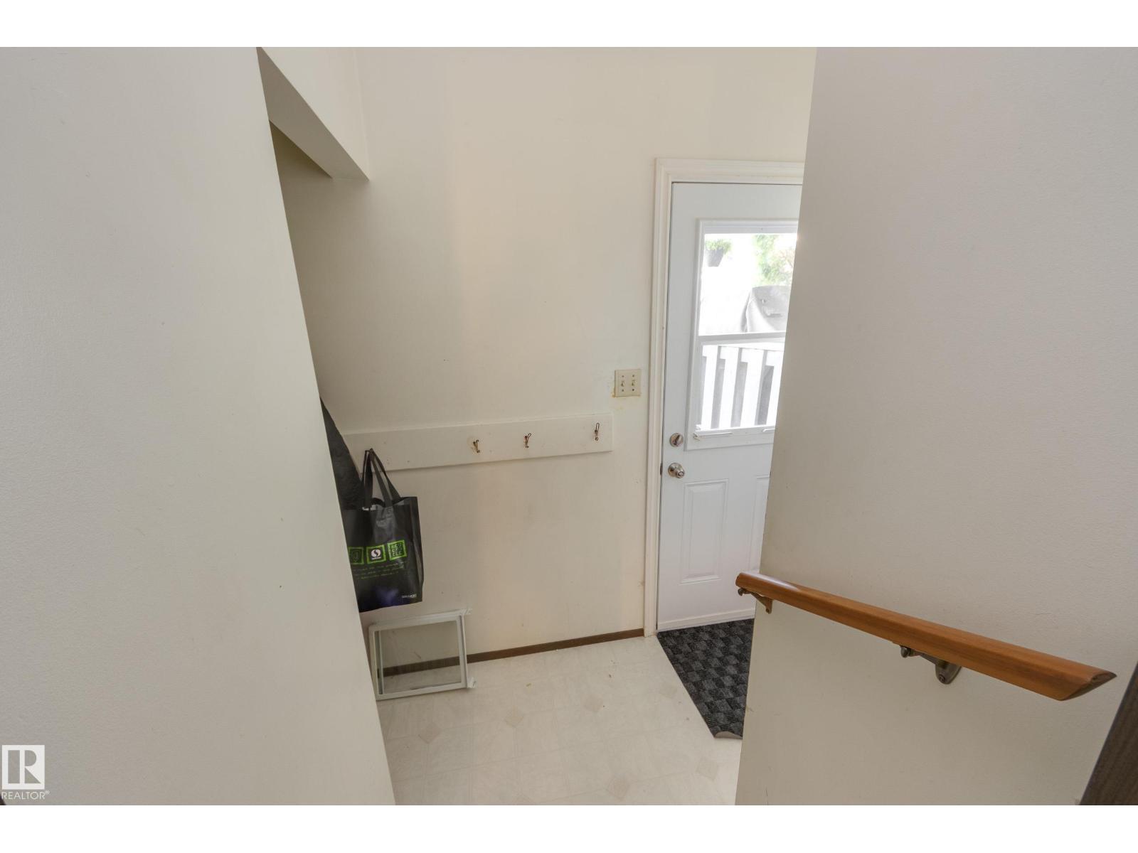 18508 92 Av Nw, Edmonton, AB