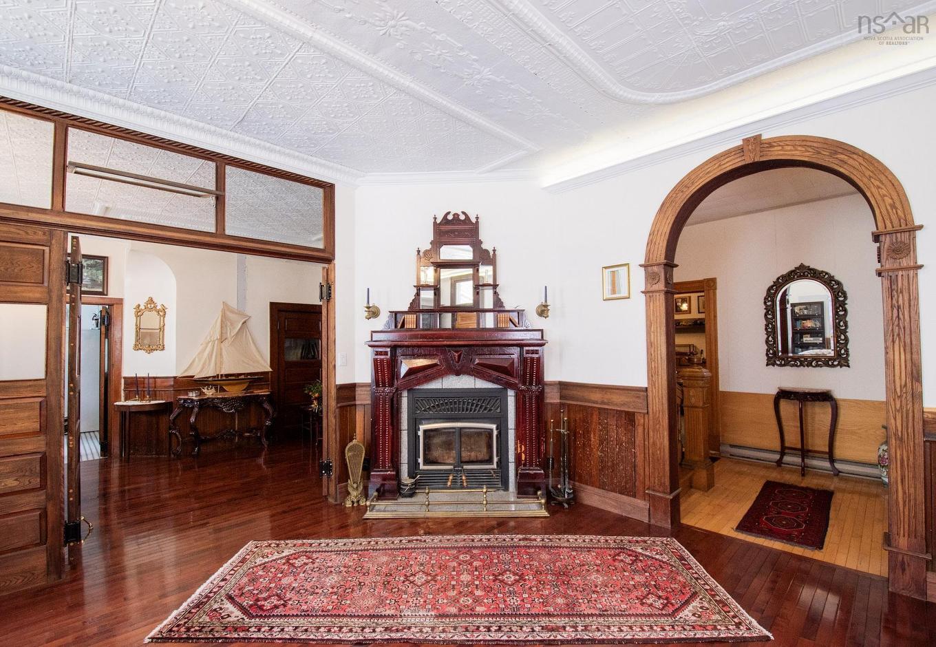 121 Water Street, Shelburne, NS - Indoor With Fireplace