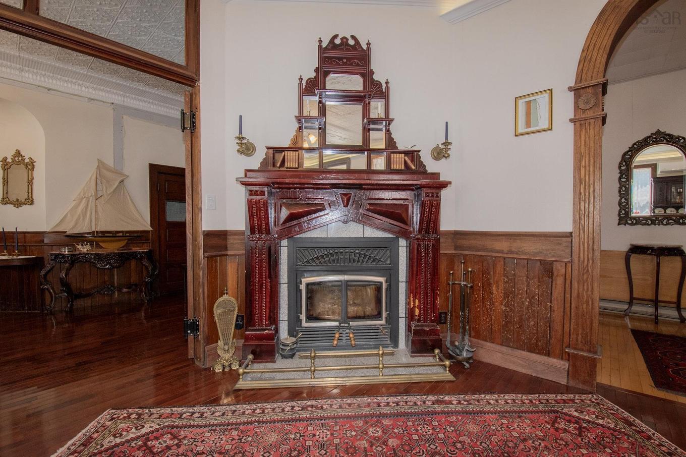121 Water Street, Shelburne, NS - Indoor With Fireplace