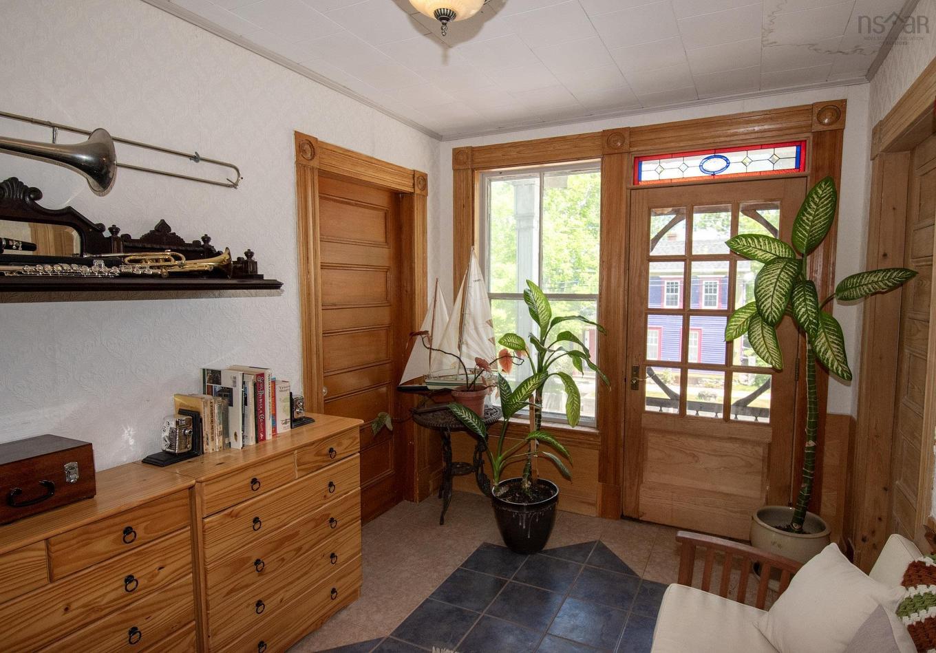 121 Water Street, Shelburne, NS - Indoor Photo Showing Other Room