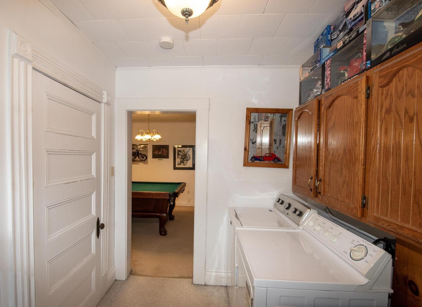 121 Water Street, Shelburne, NS - Indoor Photo Showing Laundry Room