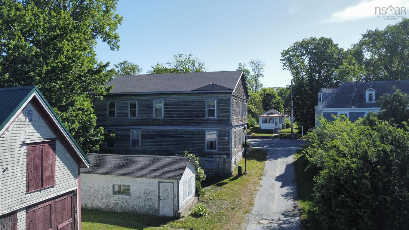 121 Water Street, Shelburne, NS - Outdoor