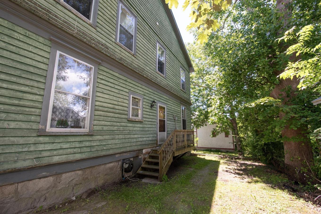 121 Water Street, Shelburne, NS - Outdoor With Exterior