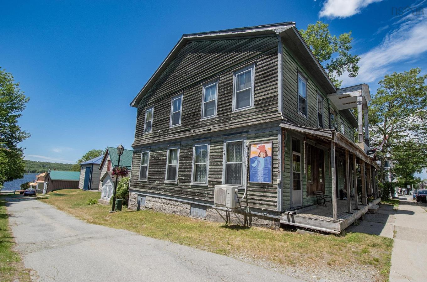 121 Water Street, Shelburne, NS - Outdoor With Facade