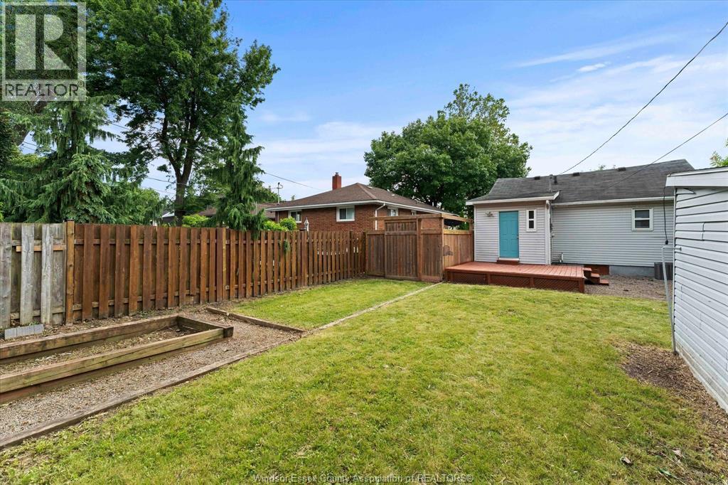 1330 Central Avenue, Windsor, ON - Outdoor