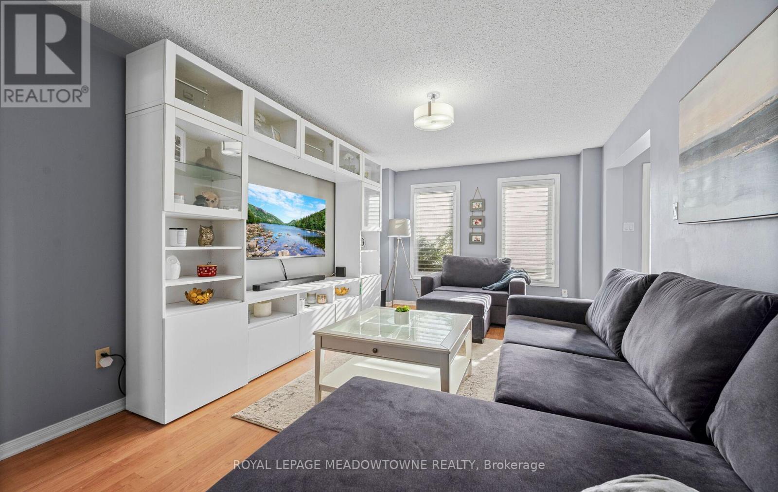 16 Cox Crescent, Brampton, ON