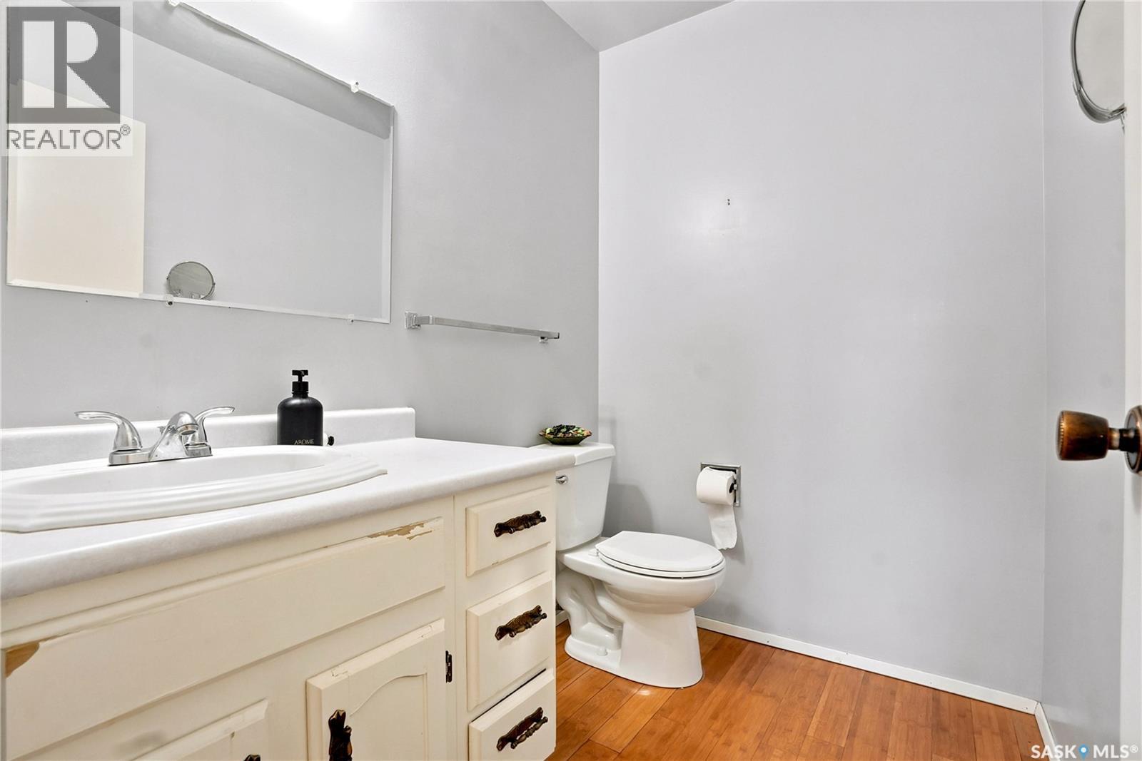 724 M Avenue S, Saskatoon, SK
