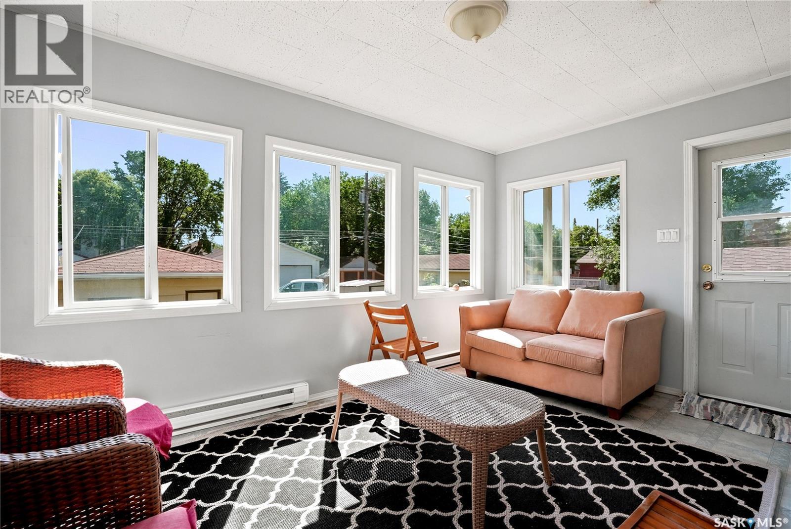 724 M Avenue S, Saskatoon, SK