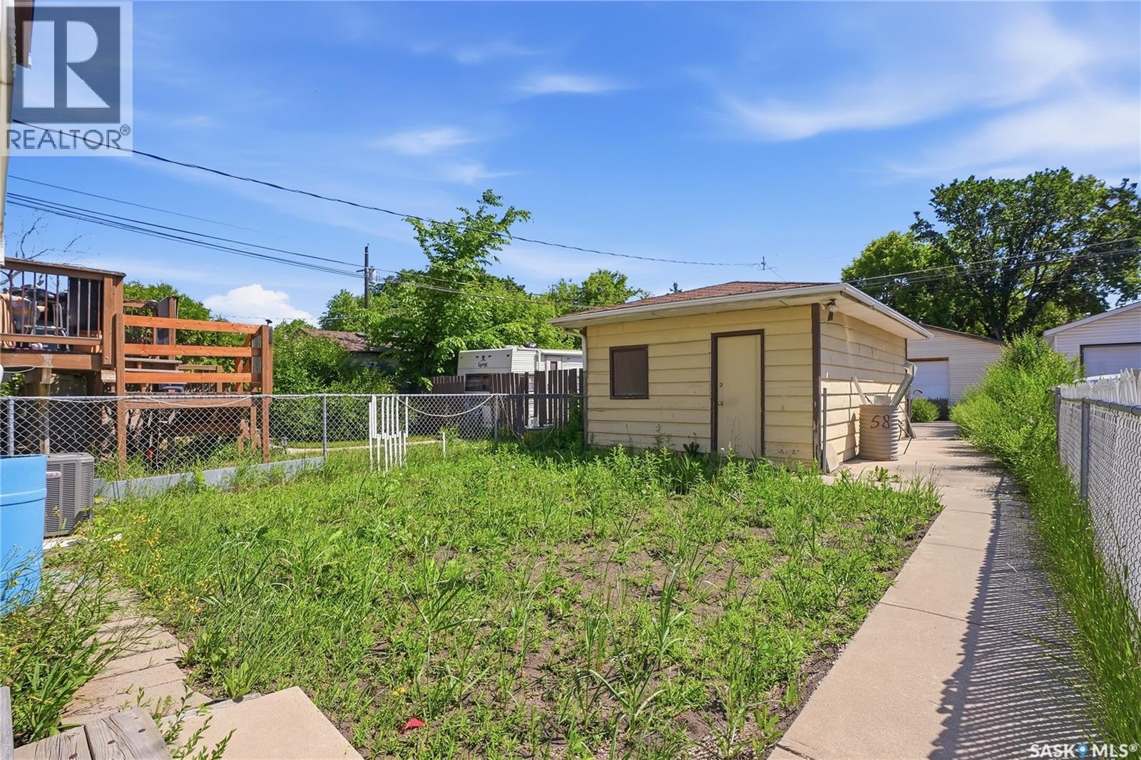 724 M Avenue S, Saskatoon, SK