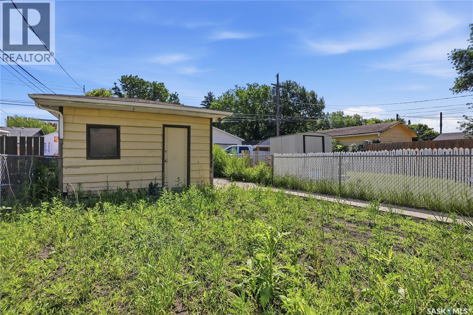 724 M Avenue S, Saskatoon, SK