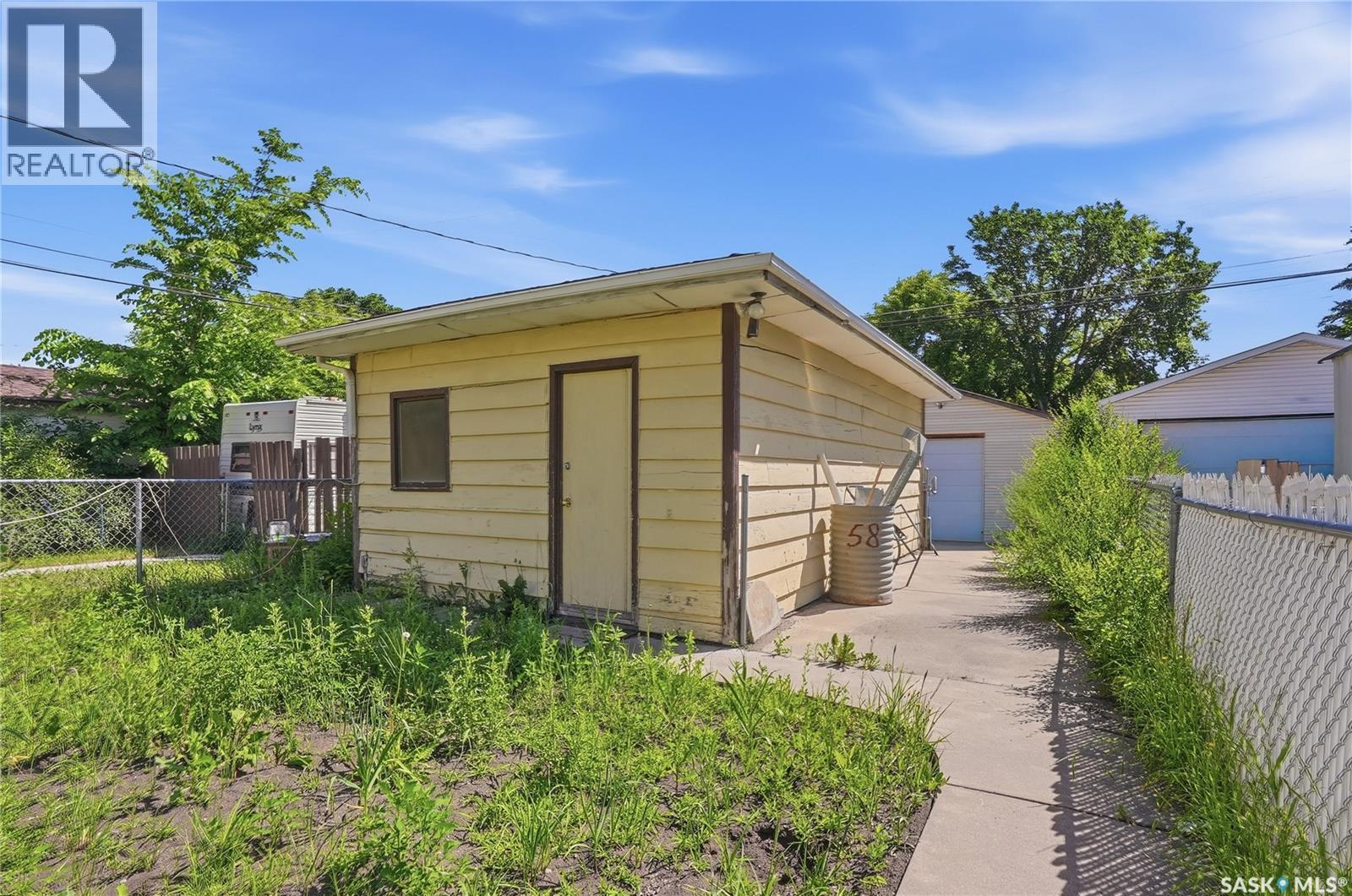 724 M Avenue S, Saskatoon, SK