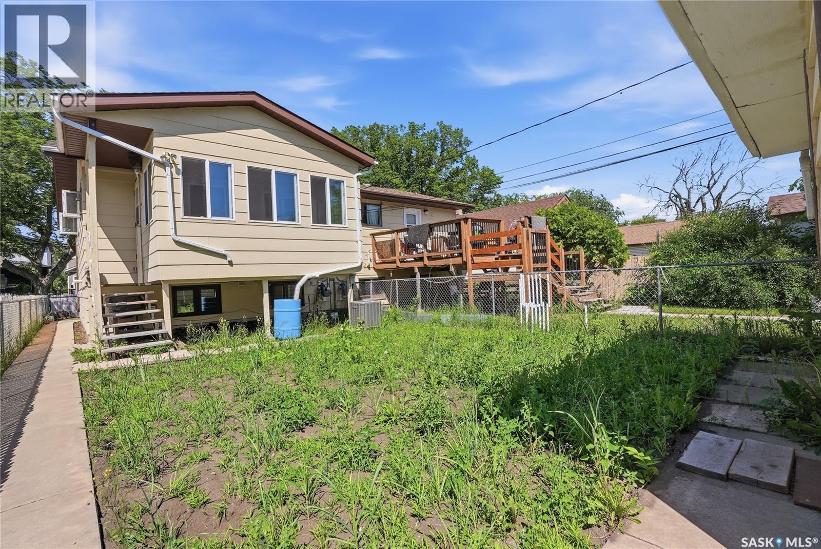 724 M Avenue S, Saskatoon, SK