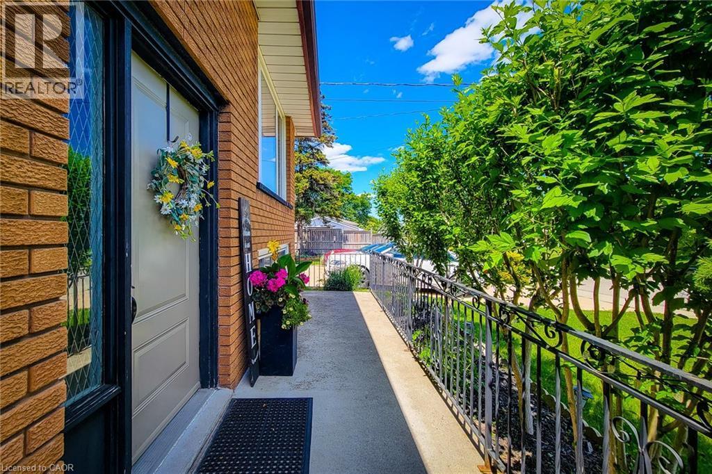 12 Maitland Avenue, Hamilton, ON