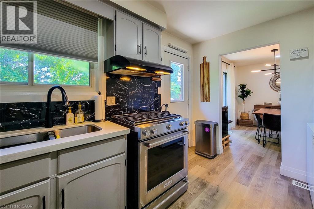 12 Maitland Avenue, Hamilton, ON