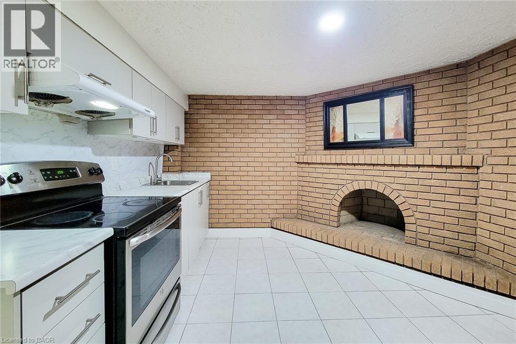 12 Maitland Avenue, Hamilton, ON