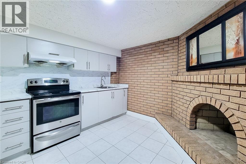 12 Maitland Avenue, Hamilton, ON