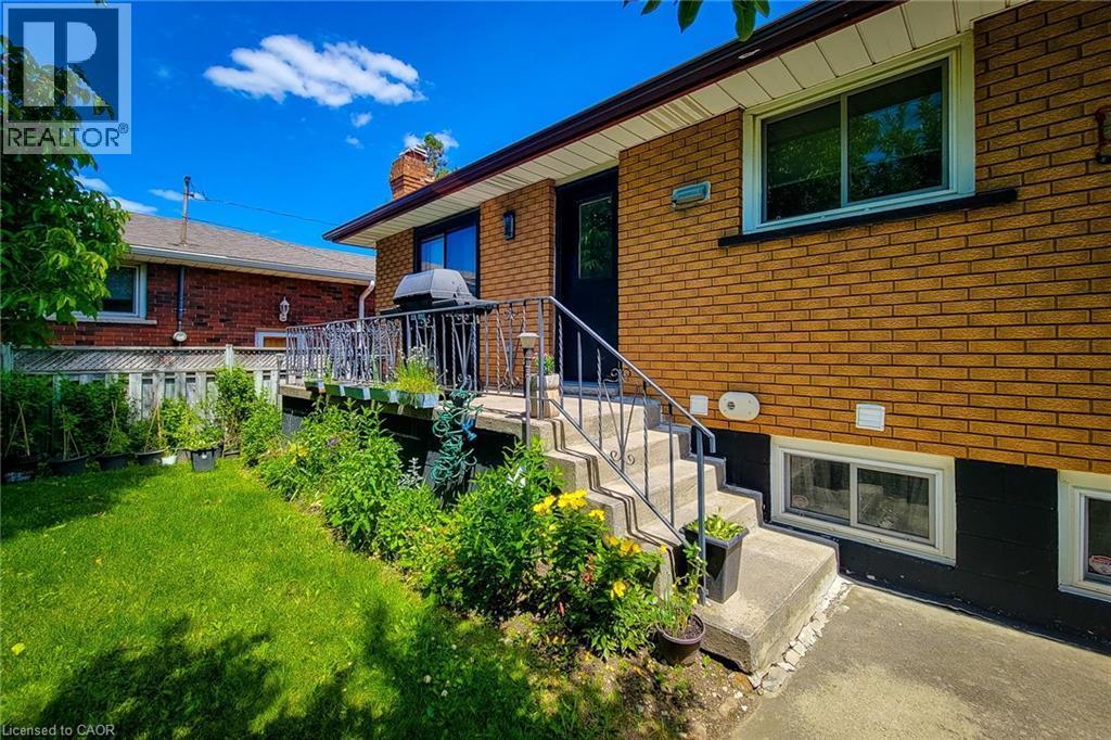 12 Maitland Avenue, Hamilton, ON