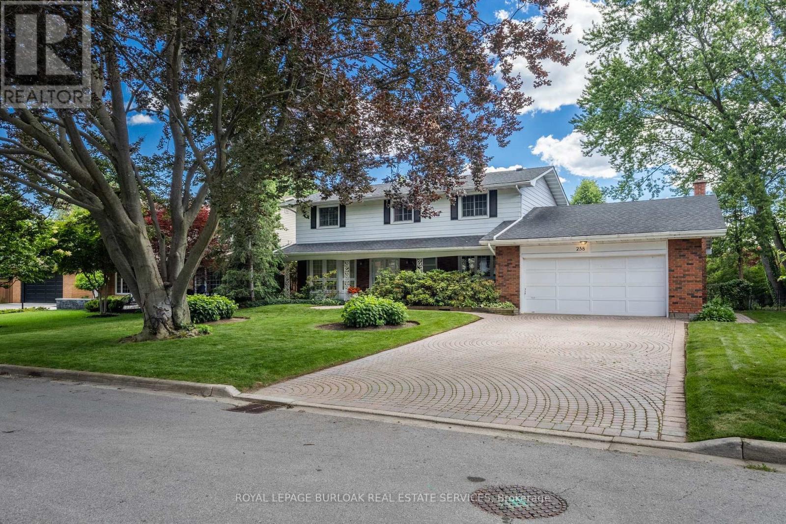 258 Camelot Drive, Burlington, ON