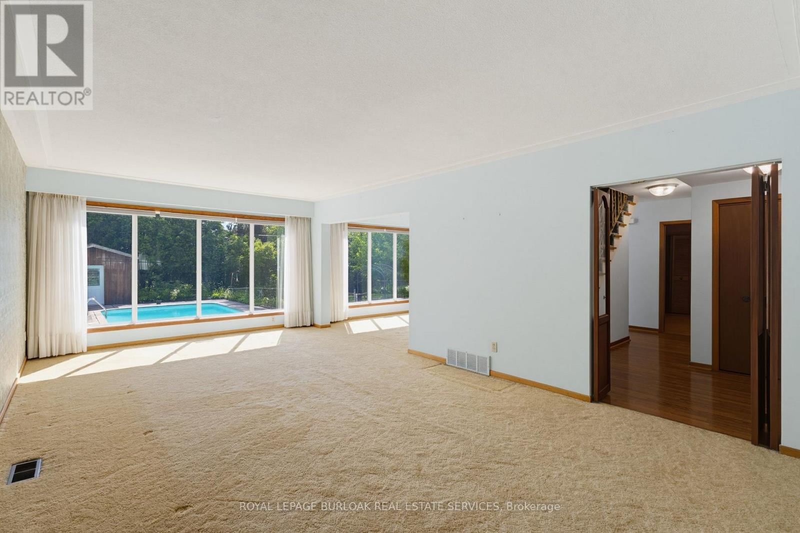 258 Camelot Drive, Burlington, ON