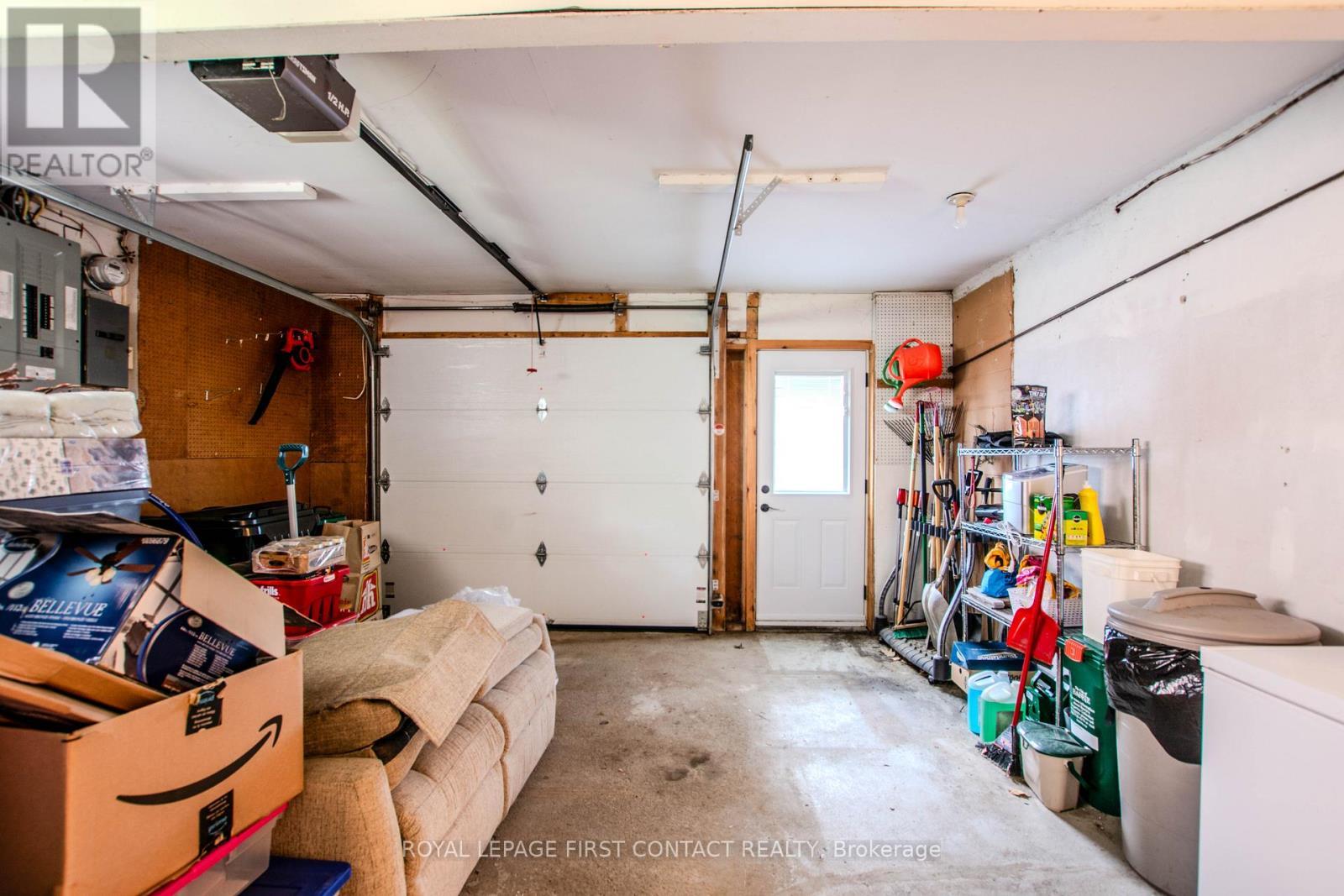 27 Tower Crescent, Barrie, ON
