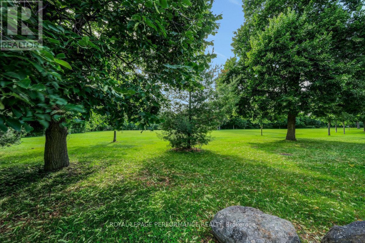 1141 North River Road, Ottawa, ON