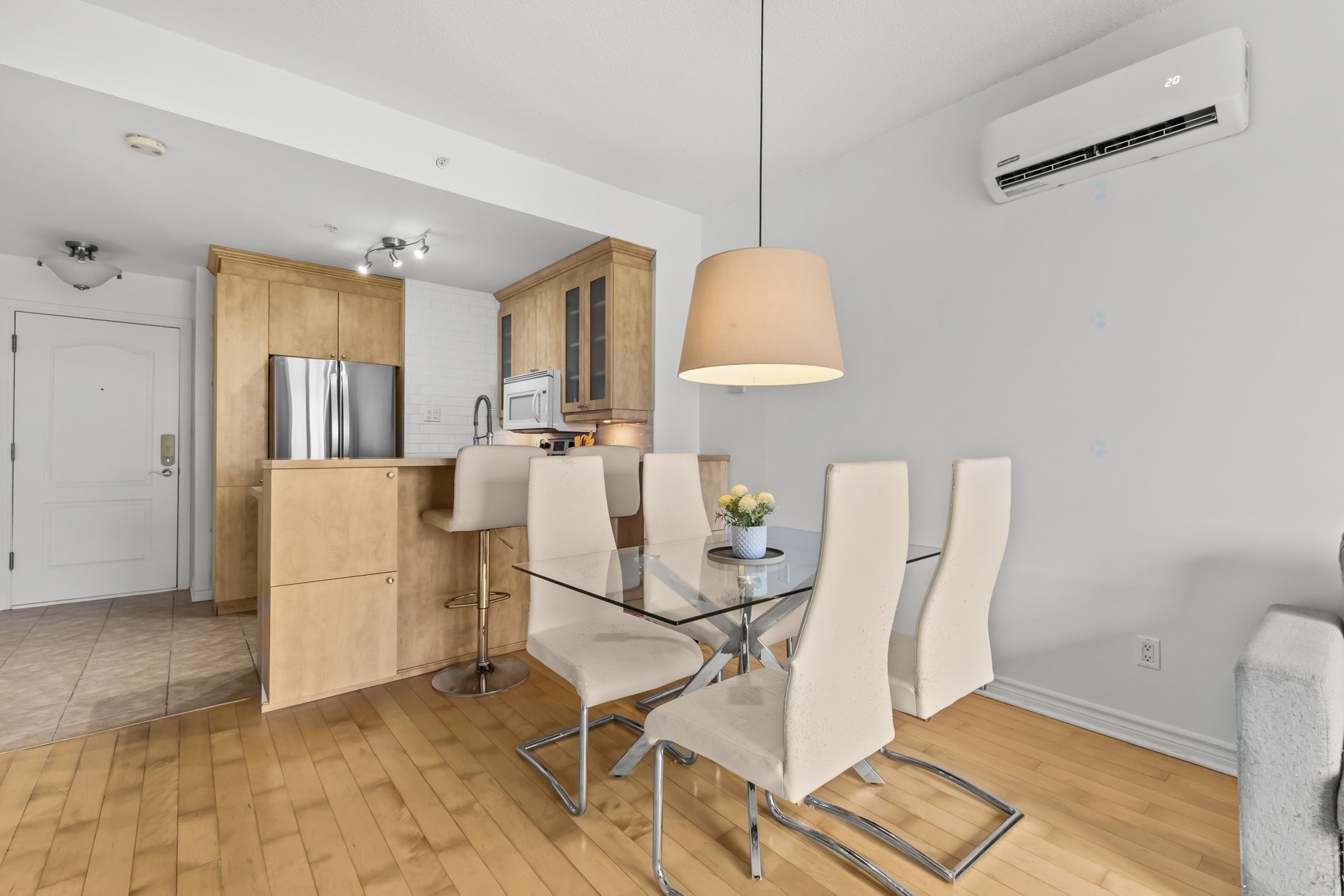 Dining Room - 409-8540 Rue Raymond-Pelletier, Montréal (Ahuntsic-Cartierville), QC
