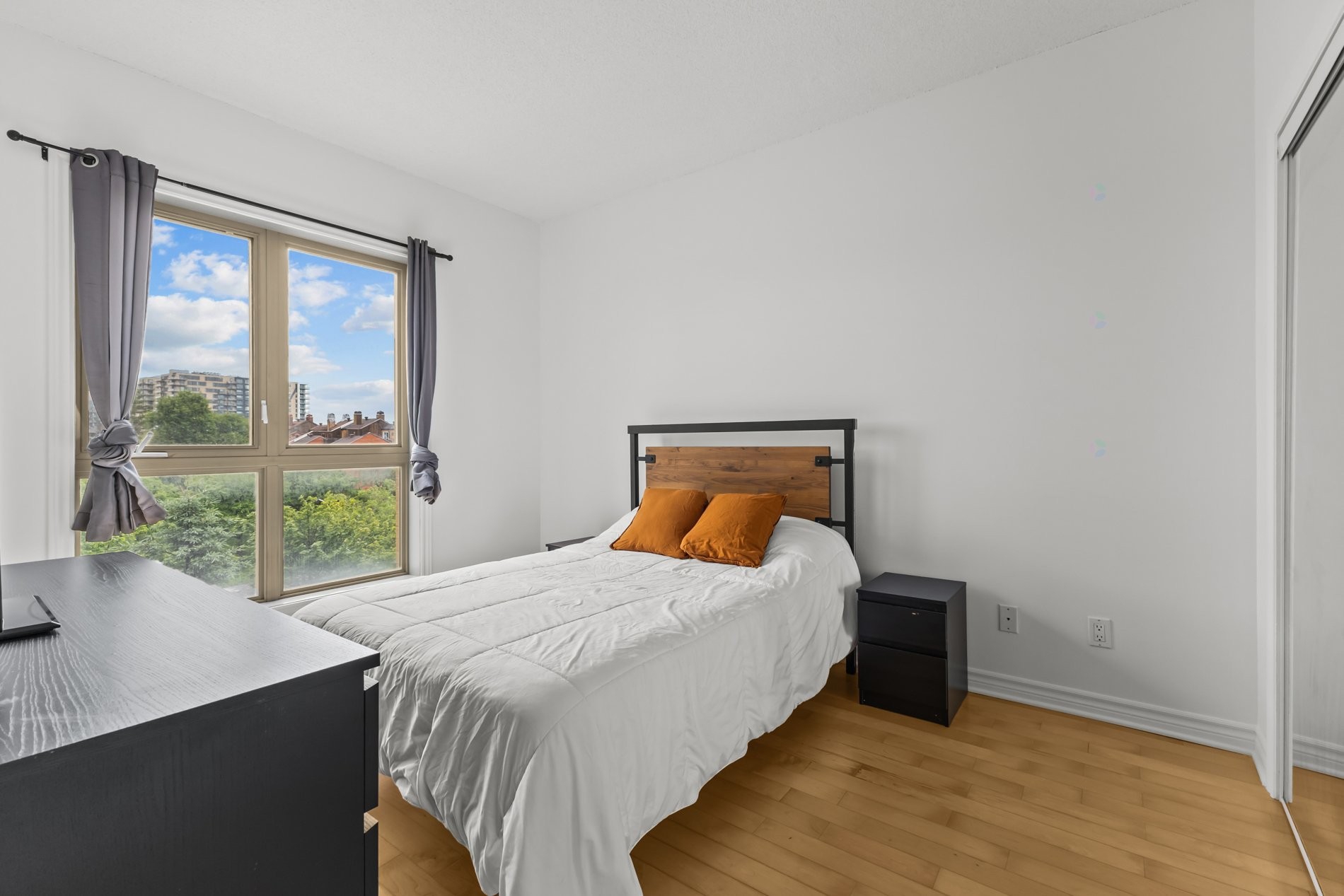 Master Bedroom - 409-8540 Rue Raymond-Pelletier, Montréal (Ahuntsic-Cartierville), QC