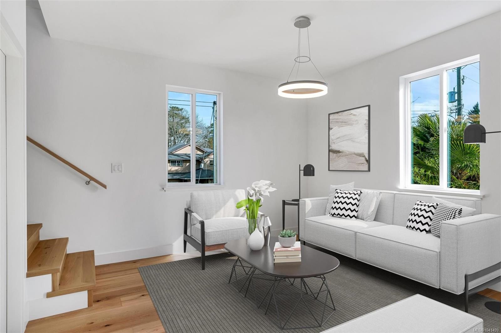 #3-1559 Ash Rd, Saanich, BC