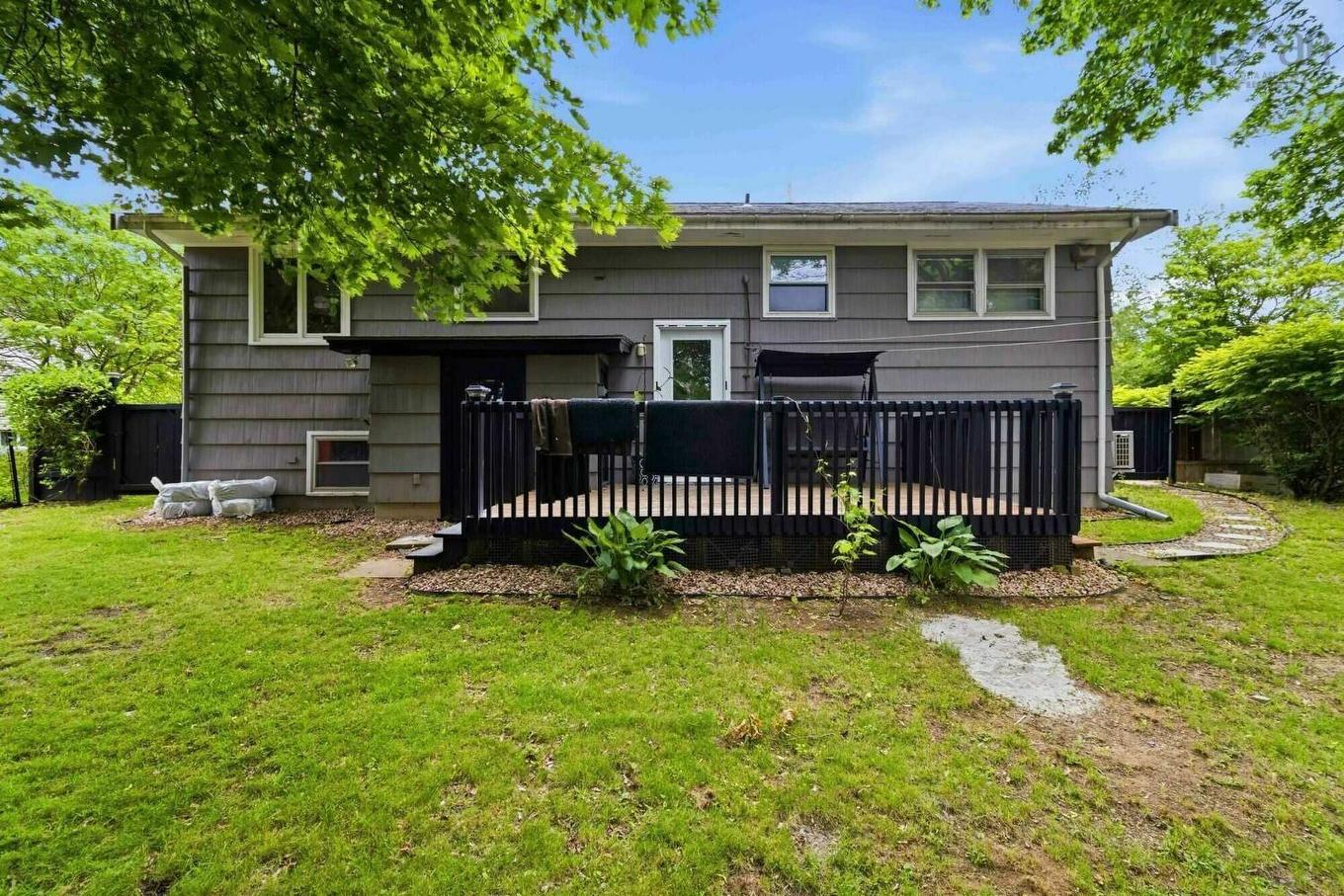 38 Dawson Street, Bridgewater, NS