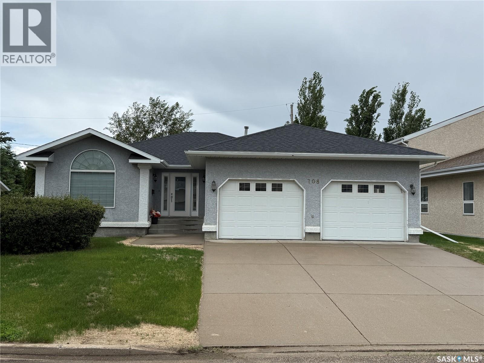 708 Adamson Crescent, Shellbrook, SK