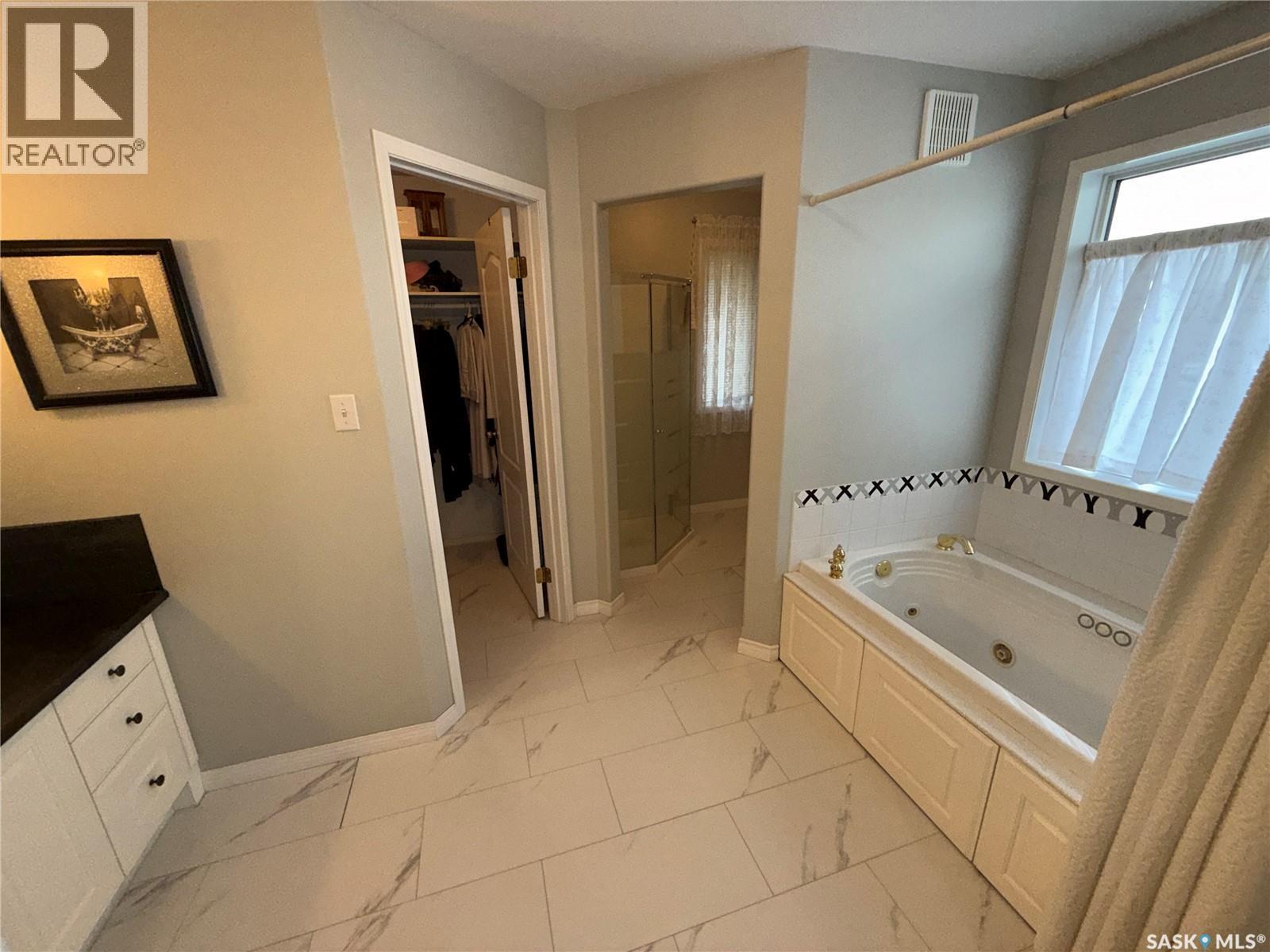 708 Adamson Crescent, Shellbrook, SK