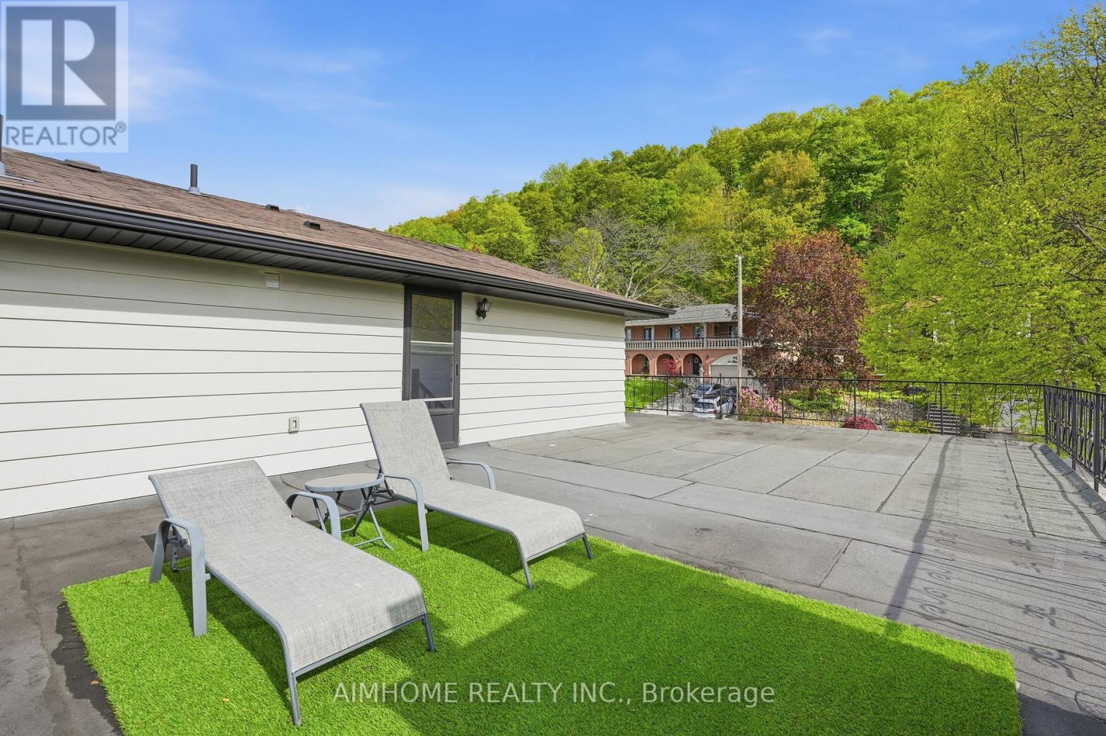 2nd floor Terrace - 23 Hildegard Drive, Hamilton, ON