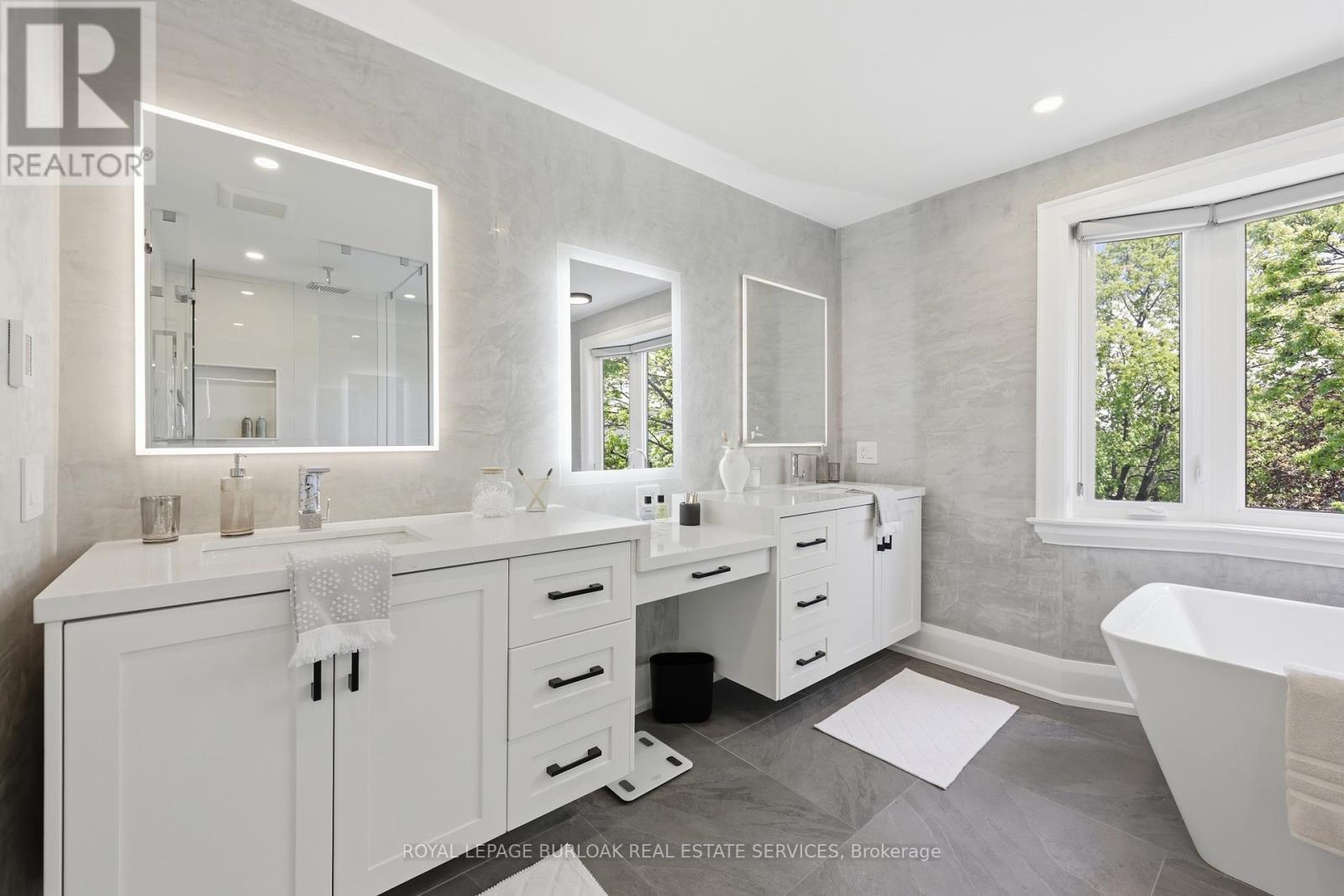 2029 Kempton Park Drive, Mississauga, ON - Indoor Photo Showing Bathroom