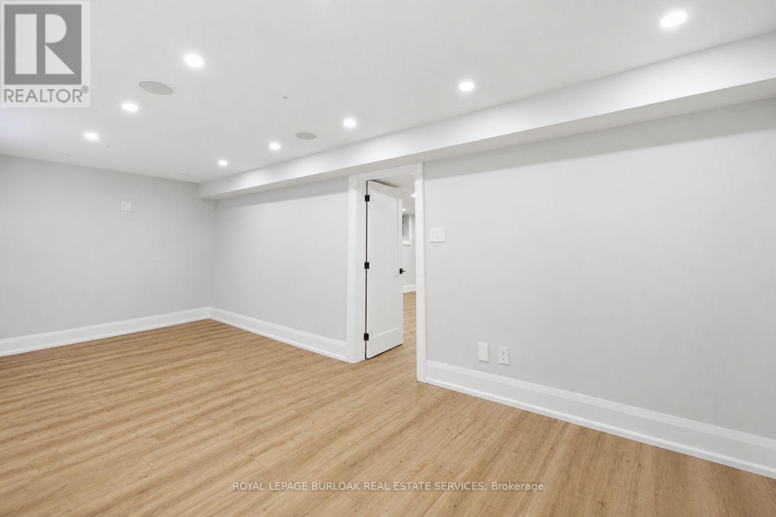 2029 Kempton Park Drive, Mississauga, ON - Indoor Photo Showing Other Room