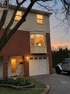 12 - 130 LIVINGSTON AVENUE Grimsby, ON L3M 4W5