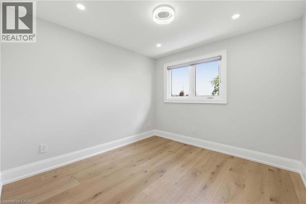 2029 Kempton Park Drive, Mississauga, ON - Indoor Photo Showing Other Room