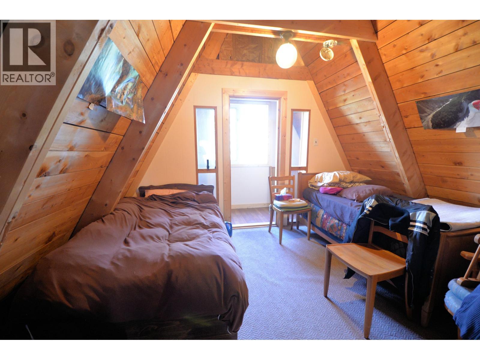 50760 Lloyd Drive, Cluculz Lake, BC