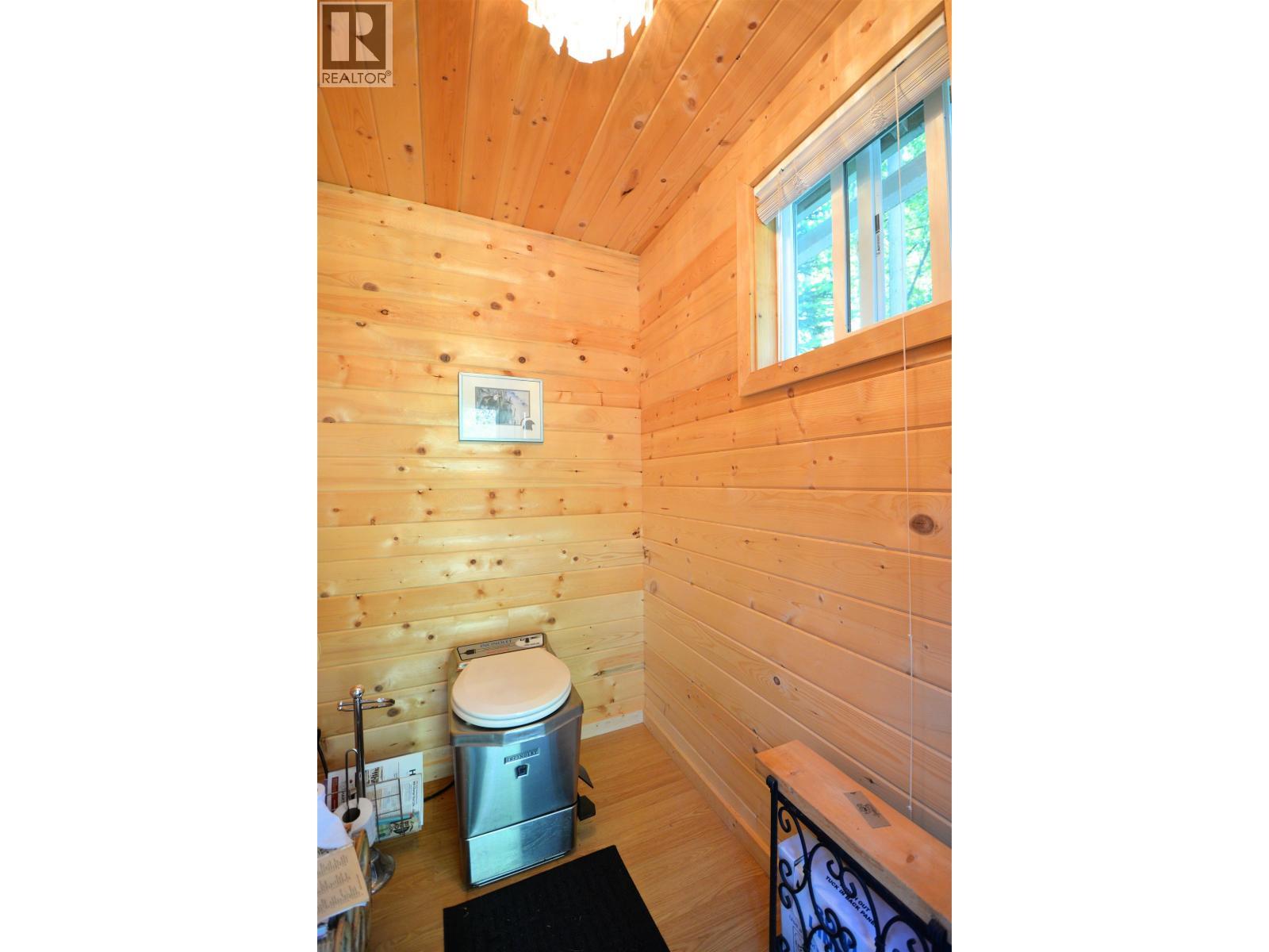 50760 Lloyd Drive, Cluculz Lake, BC