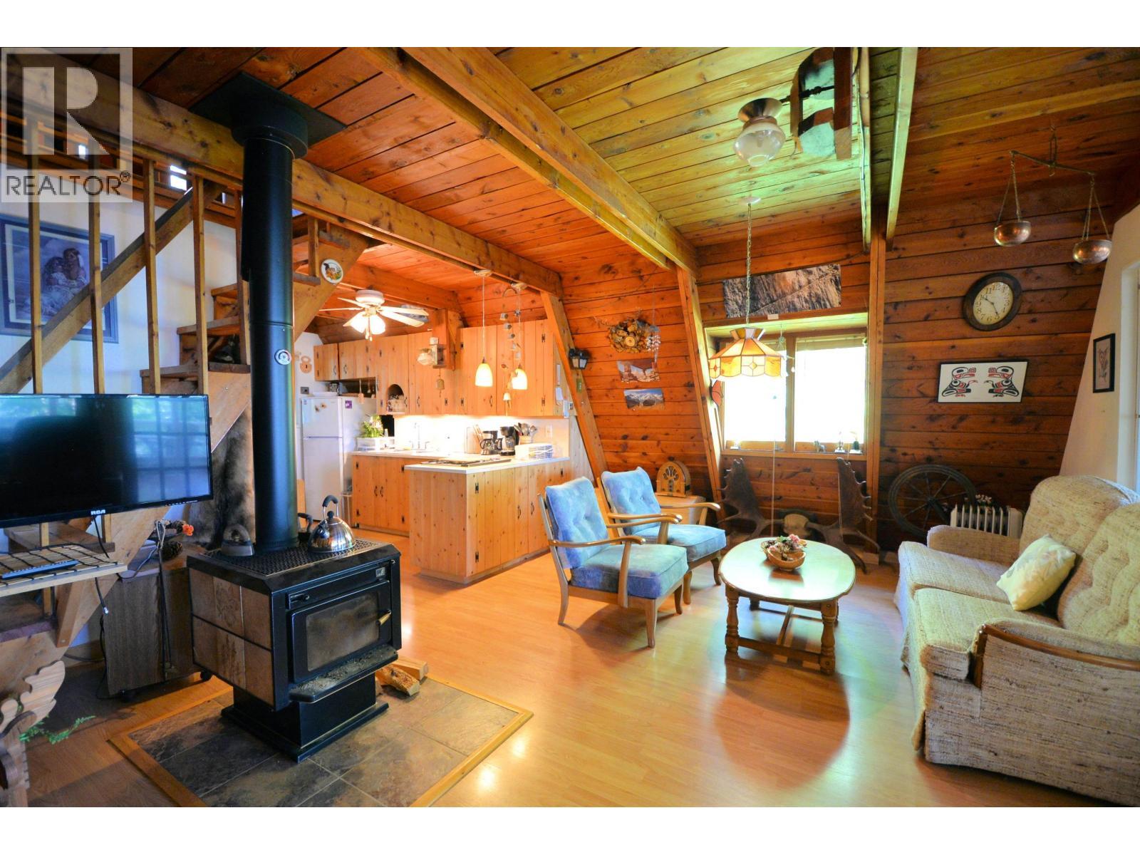 50760 Lloyd Drive, Cluculz Lake, BC