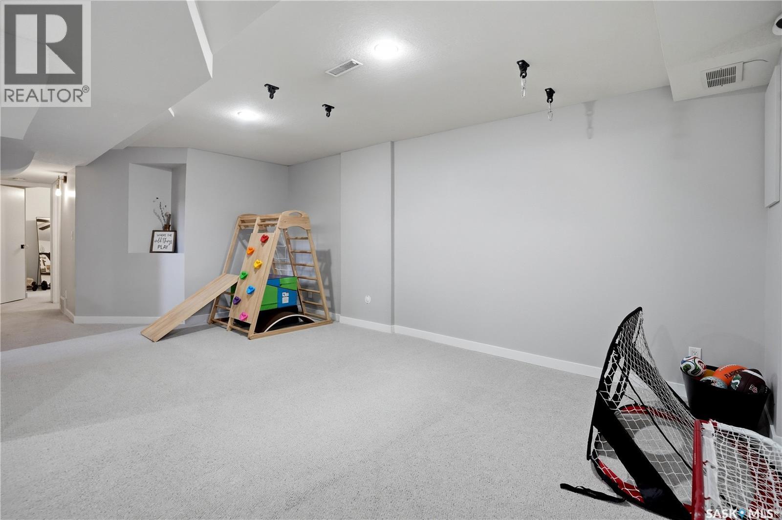 3342 Linden Grove, Regina, SK