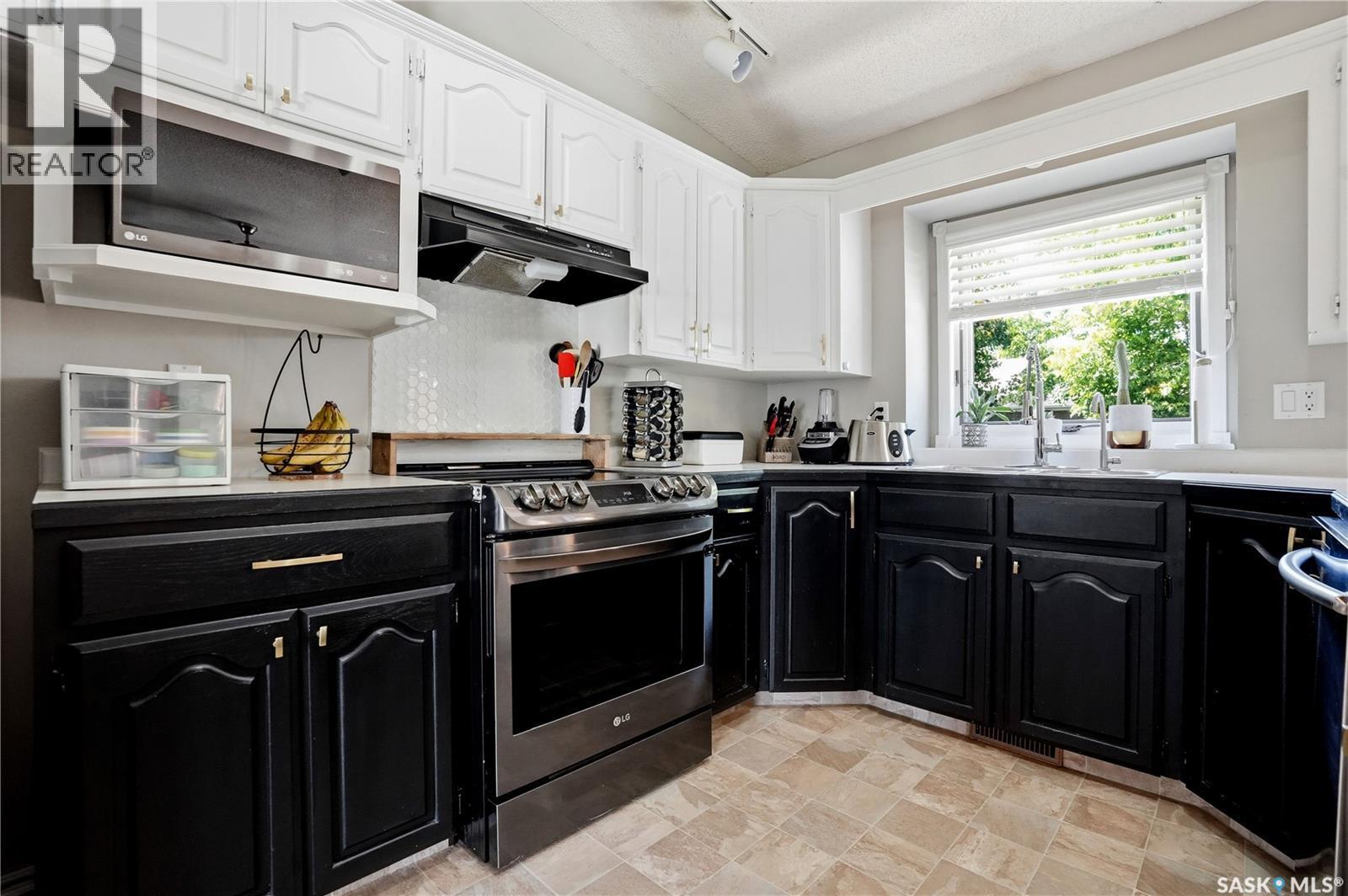 3342 Linden Grove, Regina, SK