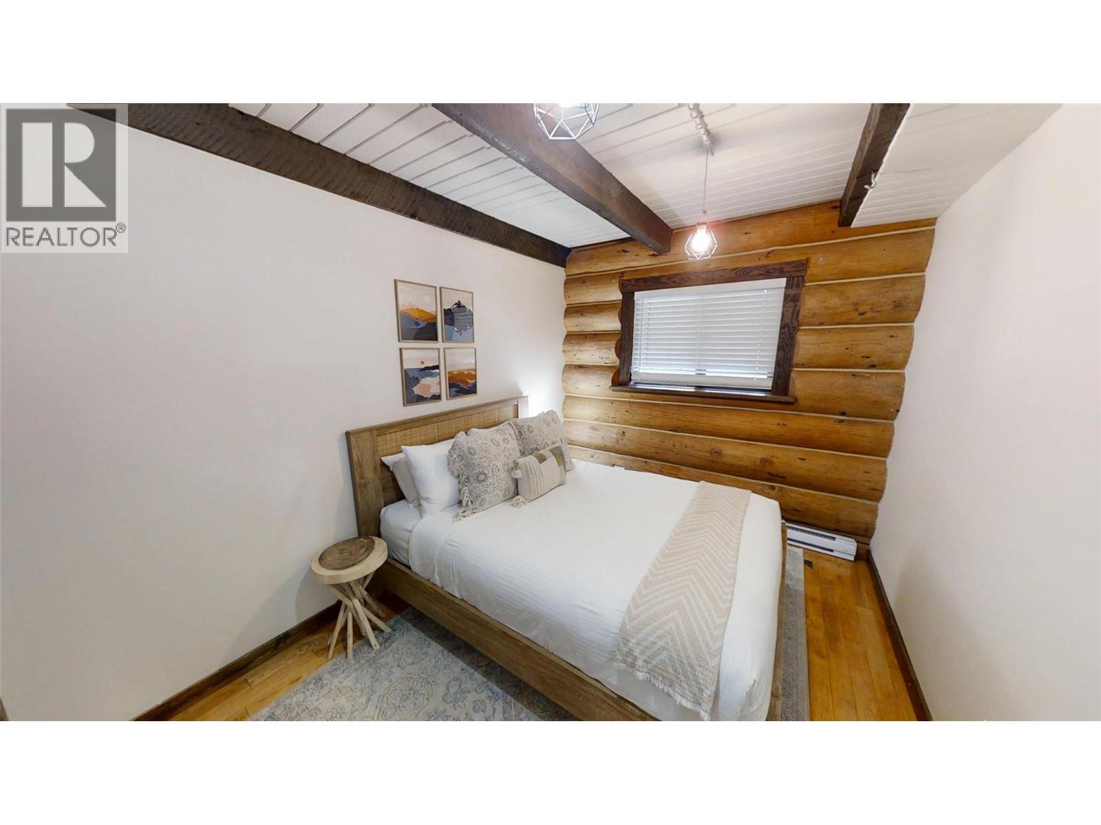 Bedroom - 1600 14Th Street, Invermere, BC