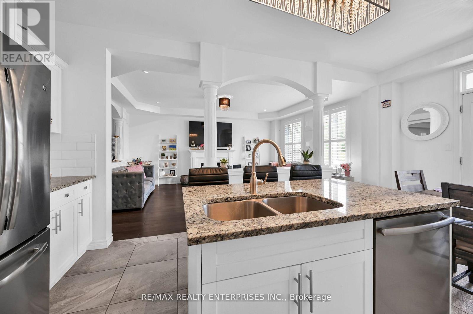 130 Chartwell Circle, Hamilton, ON