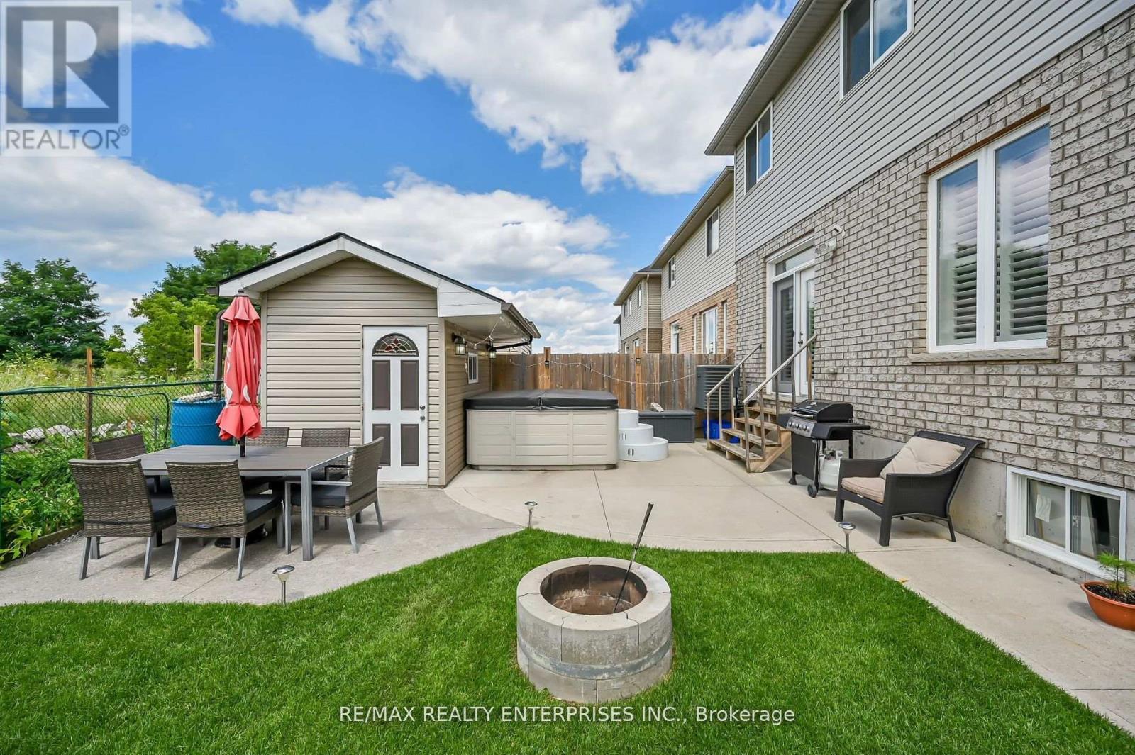 130 Chartwell Circle, Hamilton, ON