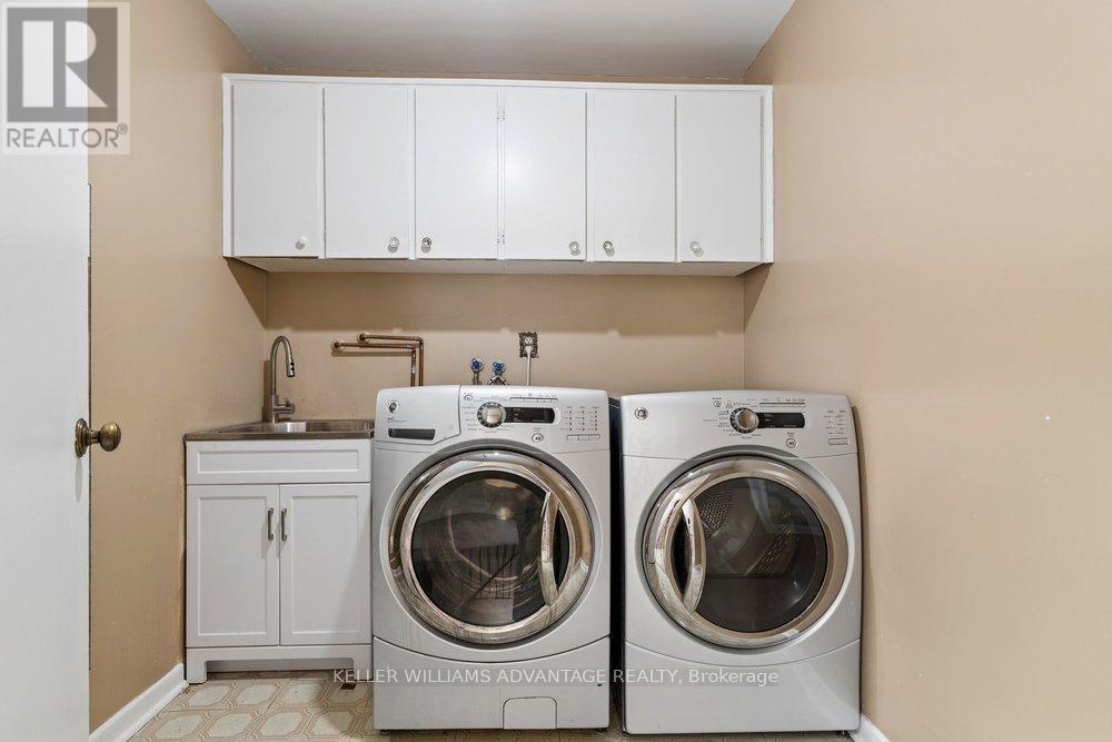 2192 Castlestone Court, Mississauga, ON